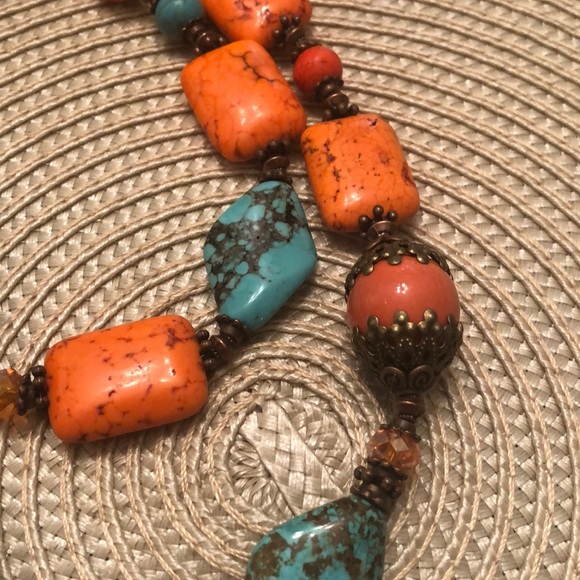 Stunning Turquoise &Orange Howlite bead necklace - Picture 5 of 5